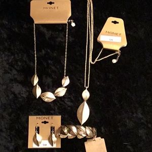 Monet new Gold set of Four pieces